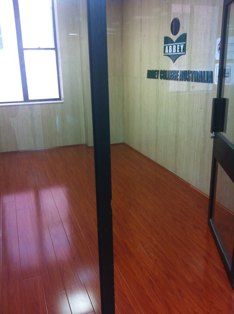 Laminate HTL001 Mahogany