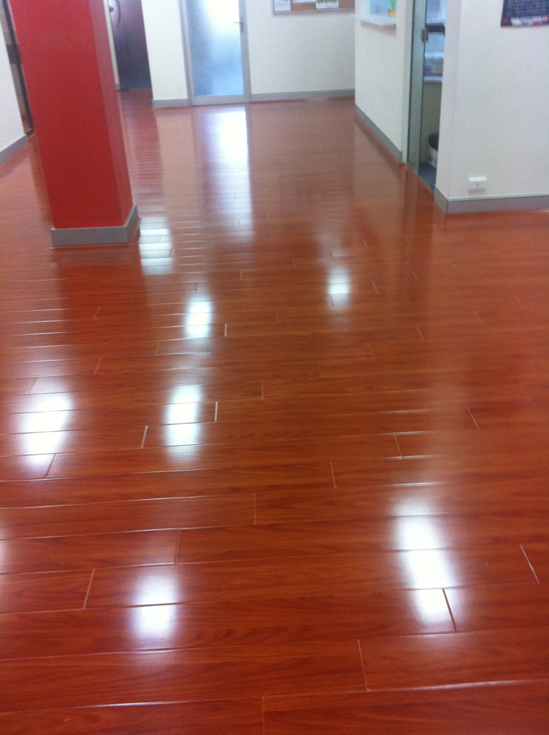 Laminate HTL001 Mahogany